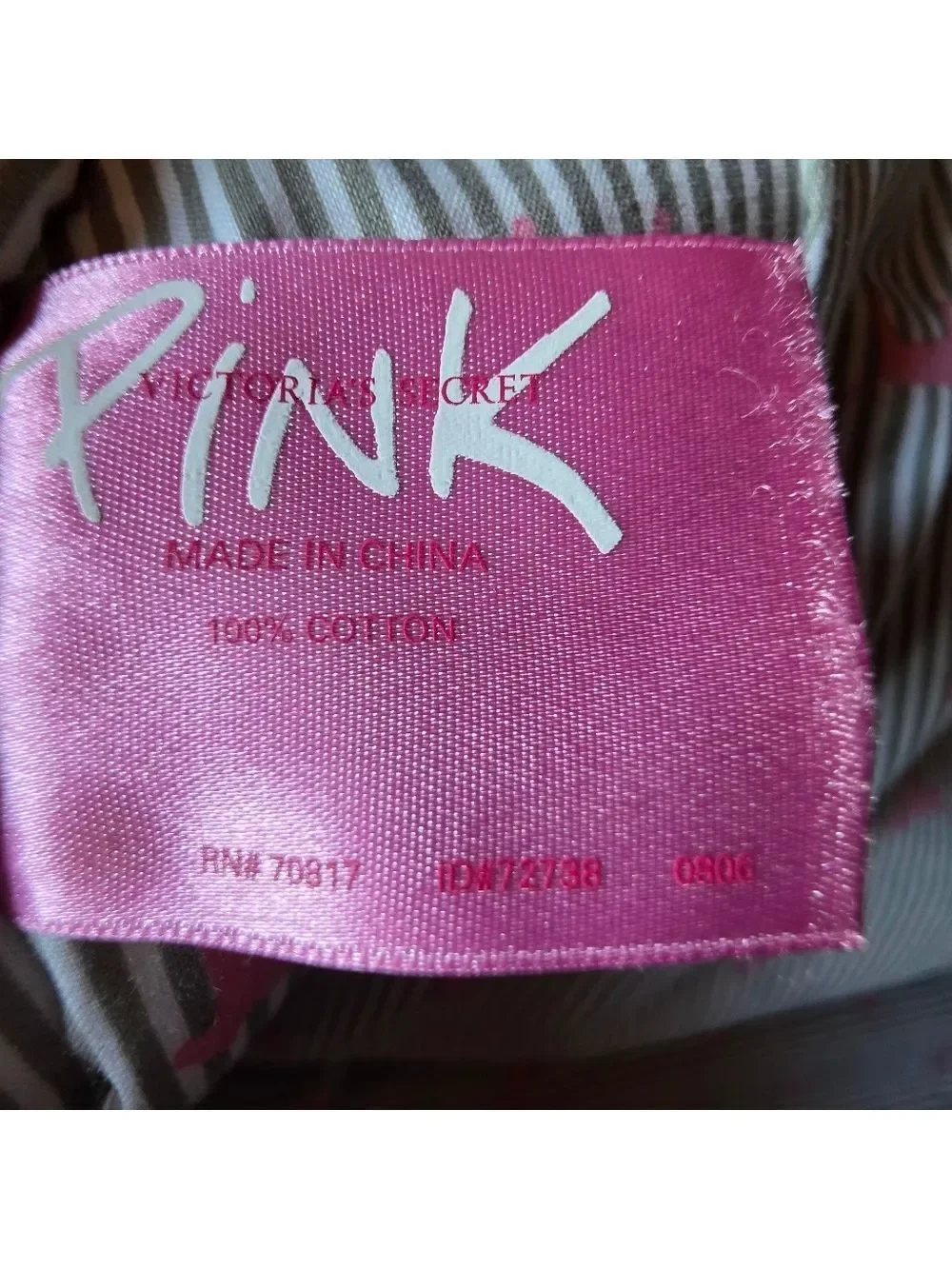 PINK Olive Green and Pink Graphic Weekend Duffel *Rare* - Picture 13 of 13